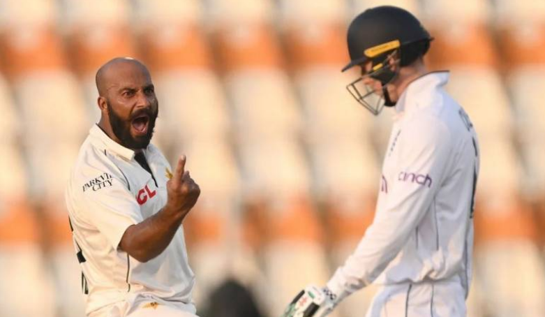 Second Test, Day 3: Pakistan out for 221, England need 297 to win