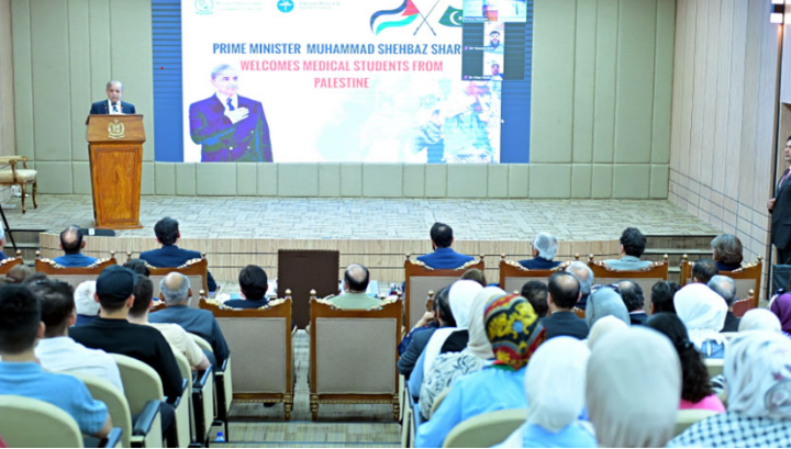 PM Shehbaz assures provision of quality education to Palestinian students in Pakistan