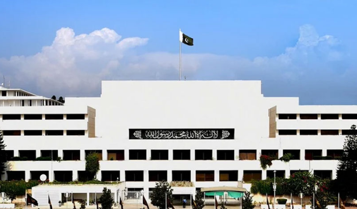 Senate, NA pass bills to increase number of SC judges, 5-year tenure of services chiefs