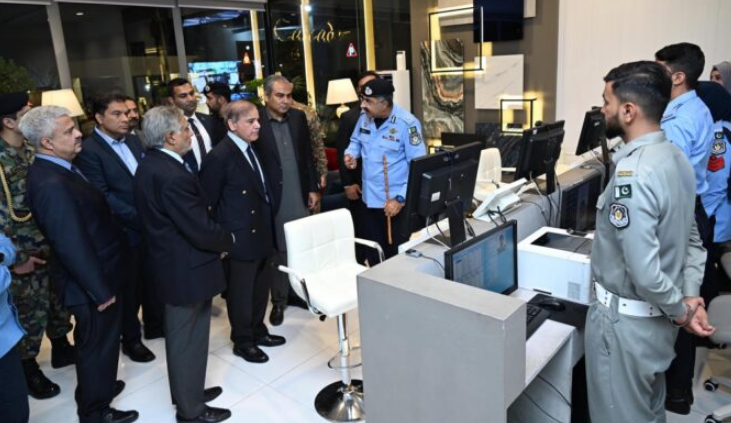 PM Shehbaz visits Cascade Police Service Centre