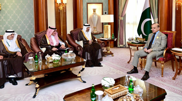 PM Shehbaz meets Saudi investment minister in Riyadh 