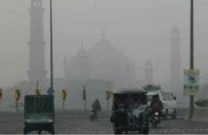 Smog to persist in major cities in November and December, NDMA alerts public