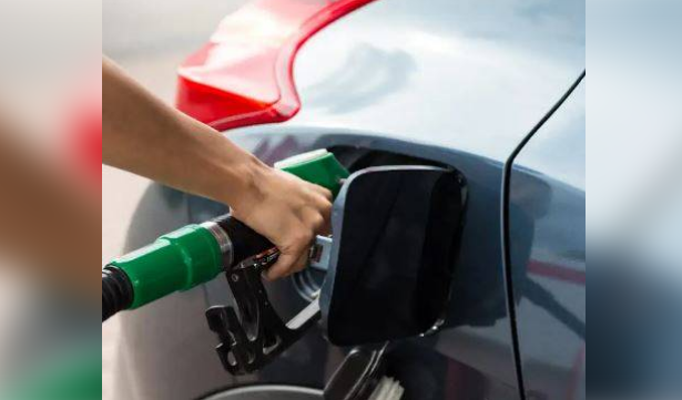 Govt keeps petrol rate unchanged, reduces prices of other petroleum products