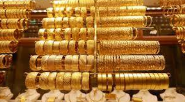 Gold price increases by Rs1,400 per tola in Pakistan 