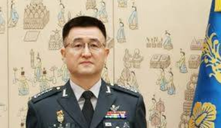 South Korean army chief, special warfare commander indicted in martial law probe