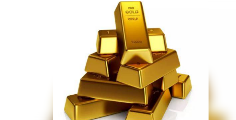 Gold price decreases by Rs700 per tola in Pakistan