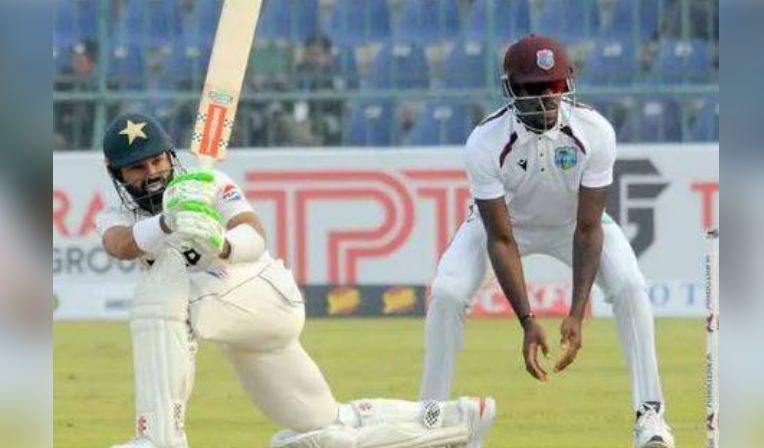 First Test, Day 1: Pakistan 143 for 4 at stumps