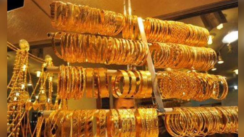 Gold price increases by Rs2,900 per tola in Pakistan