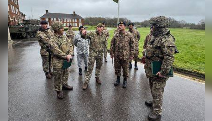 COAS Asim Munir visits Warminster, Larkhill Garrisons in UK