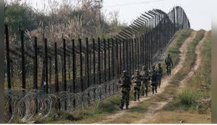 Gripped by war hysteria, India begins evacuating villages near border