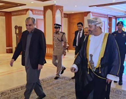  Mohsin Naqvi meets Omani counterpart, discusses Pakistan-India tensions