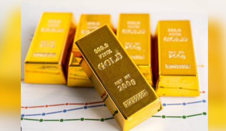 Gold price decreases by Rs4,200 per tola in Pakistan 