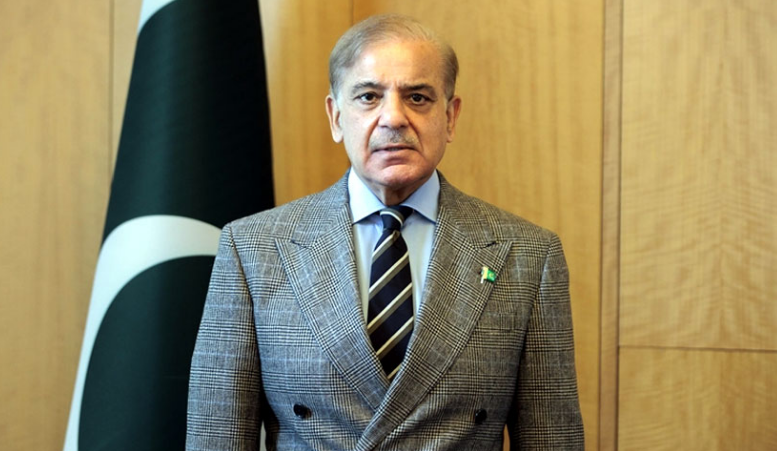 PM Shehbaz visits frontlines of Operation Bunyan-um-Marsoos in Pasrur
