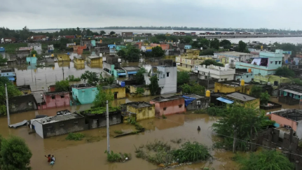 At least 117 killed after heavy flooding in Nigeria 