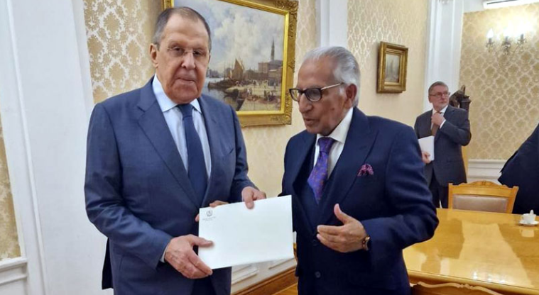 Russia seeks closer ties with Pakistan under SCO framework, FM Lavrov tells SAPM Fatemi