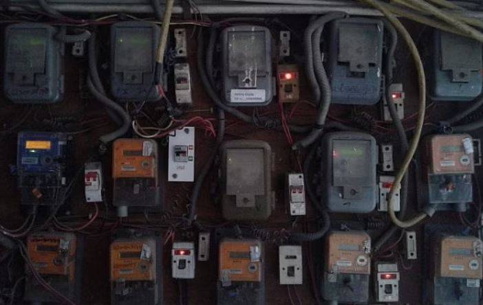 Power Division refutes reports of ban on installing second electricity meters