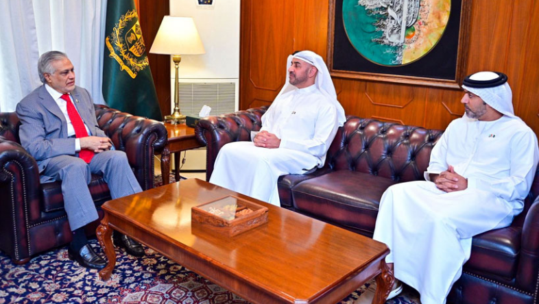 DPM Dar, UAE delegation exchange views on strengthening bilateral cooperation