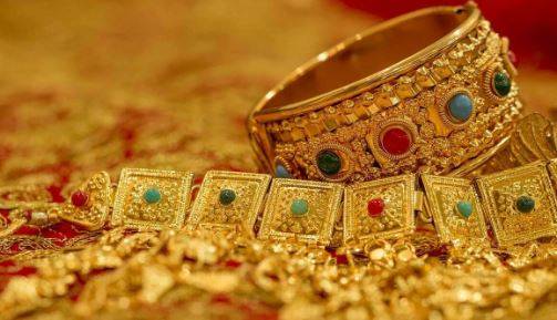 Gold price increases by Rs1,465, reaches to Rs358,465 per tola in Pakistan 
