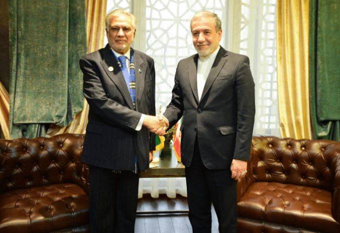 Important diplomatic meeting between Ishaq Dar and Abbas Araghchi