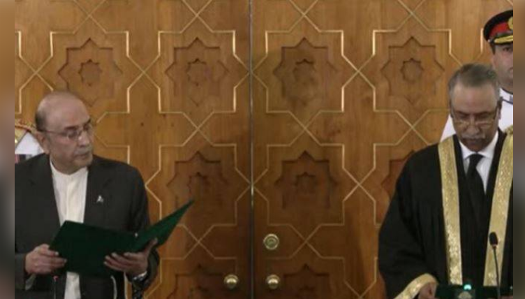 Justice Sardar Muhammad Sarfraz Dogar takes oath as IHC CJ 