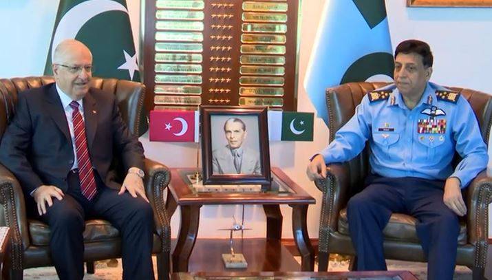 Air Cheif Sidhu, Turkiye delegation discuss defence cooperation, regional security dynamics 