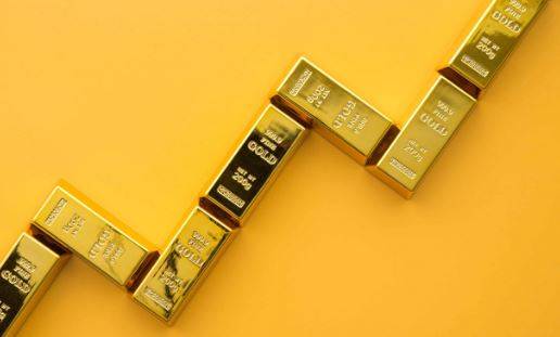 Gold price decreases by Rs3,000 per tola in Pakistan