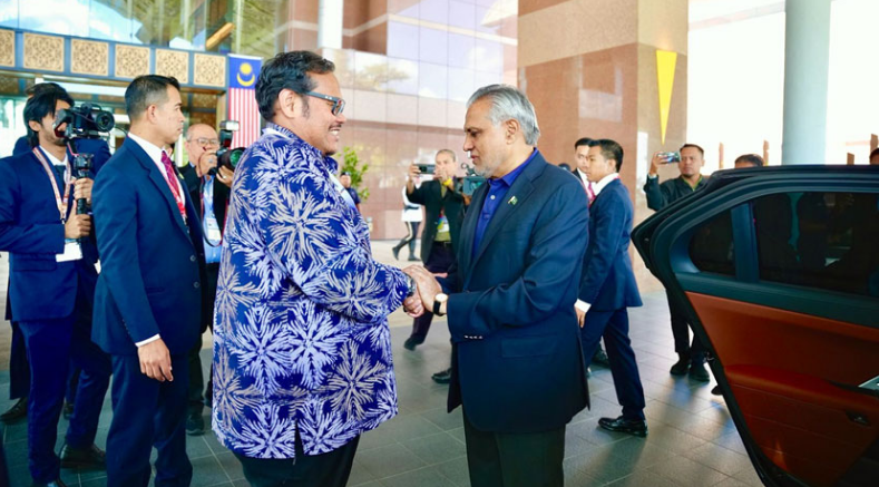 DPM Ishaq Dar in Malaysia to attend ASEAN ministerial meeting