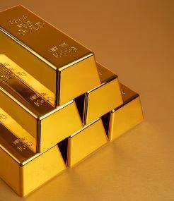 Gold price increases by Rs2,300, reaches to Rs357,000 per tola in Pakistan