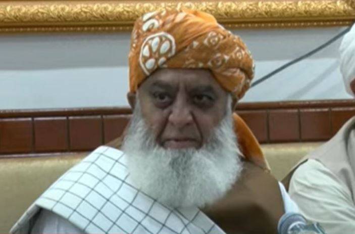 Maulana Fazlur Rehman calls for internal change within PTI govt in KP