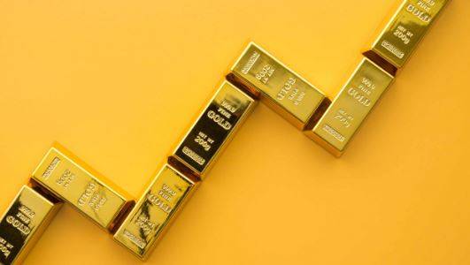 Gold price decreases by Rs3,000 per tola in Pakistan