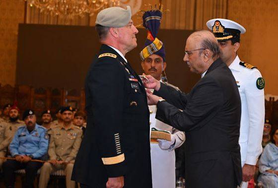 US CENTCOM commander General Michael Kurilla awarded Nishan-e-Imtiaz (Military) honor