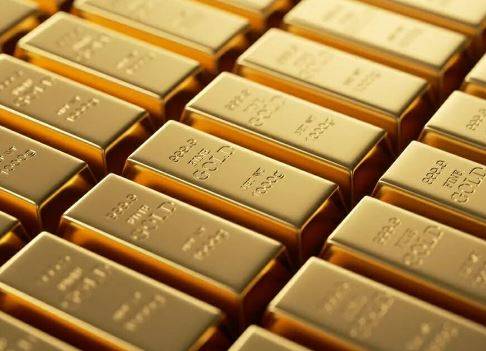 Gold price increases by Rs6100 , reaches to Rs359,000 per tola in Pakistan