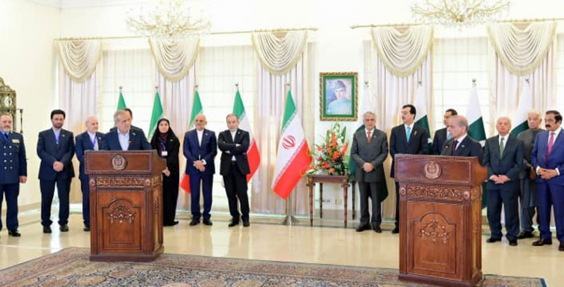 Pakistan, Iran agree to boost bilateral trade to $10 billion