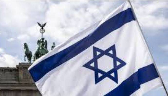 Israeli air force pilots and reserve personnel protest against Gaza war, demand ceasefire