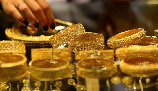 Gold price decreases by Rs1000 to Rs357,100 per tola in Pakistan