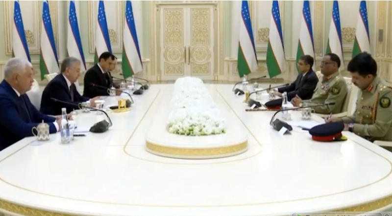 Pakistan, Uzbekistan to further cement security, defense ties
