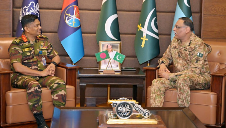 Pakistan, Bangladesh military leaders discuss regional security, defence cooperation 