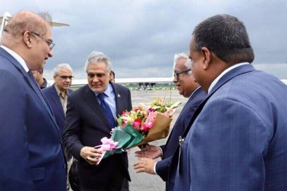 Pakistan, Bangladesh open fresh diplomatic chapter as DPM Dar visits Dhaka