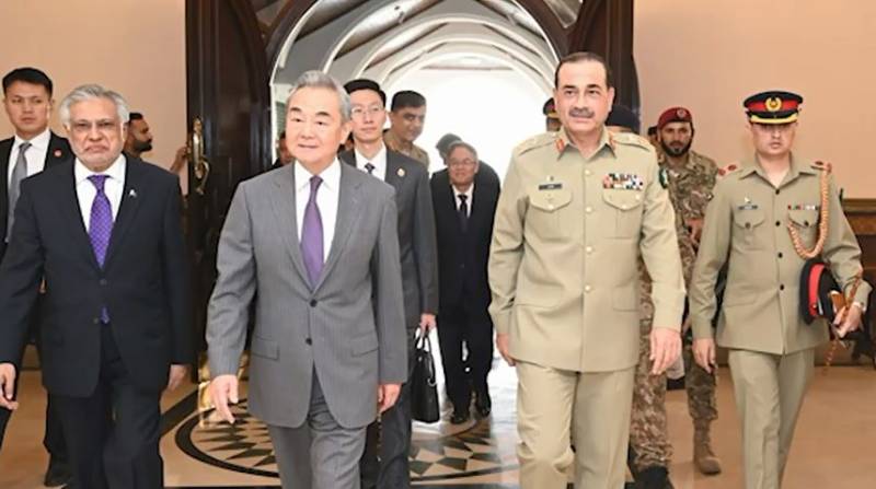 Chinese FM praises Pakistani army as pillar of national stability, strong guardian of Pakistan-China friendship