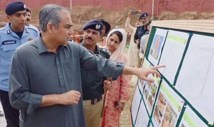 Interior Minister Naqvi visits National Police Academy, reviews construction work and training system