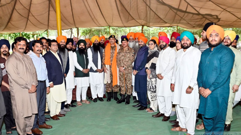 Field Marshal Asim Munir visits Punjab's flood-hit areas, vows restoration of Kartarpur gurdwara on priority