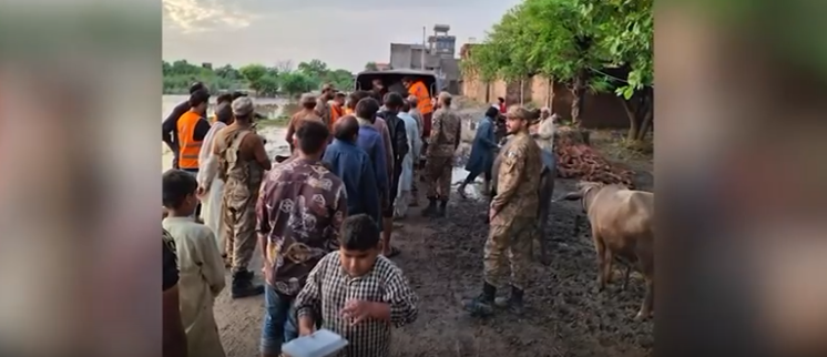 Pakistan Army continues relief operations in flood-hit areas