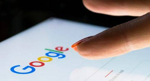 Experts reveal 5 things you should never search on Google