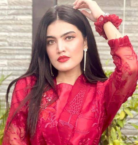 Iqra Kanwal served notice by NCCIA over promotion of gambling apps