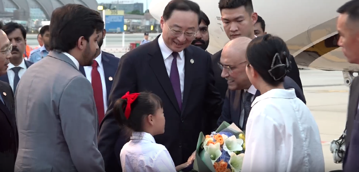 President Zardari in China on 10-day official visit