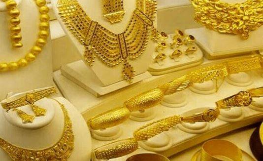 Gold price decreases by Rs2,400 per tola in Pakistan
