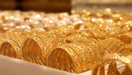 Gold price decreases by Rs1,100 per tola in Pakistan