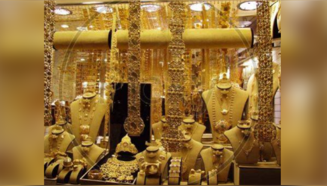 Gold price increases by Rs3,400, reaches to Rs393,700 per tola in Pakistan