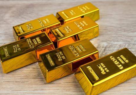 Gold price decreases by Rs2,500 per tola in Pakistan