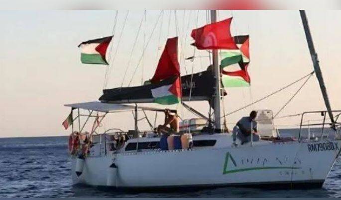 Israel seizes last boat of Samood Flotilla, protests erupt worldwide